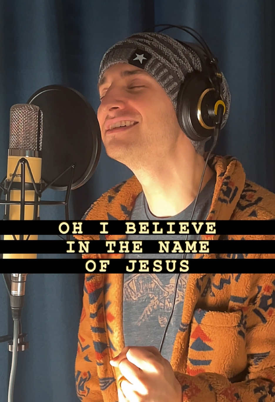 Nothing like a good worship song on a frigid Winter day #thisibelieve  #ibelieveingodourfather #worship #worshipmusic #thenameofjesus #christian #christiansinger #christianity #hillsong #hillsongunited #hillsongworship 