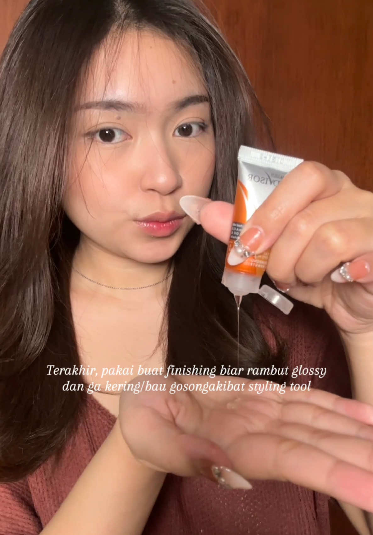 Siapa yg langsung styling rambut tanpa pake heat protectant?? Yuk bisa yuk mulai sekarang pakee 💗 #heatprotectant #makarizo 