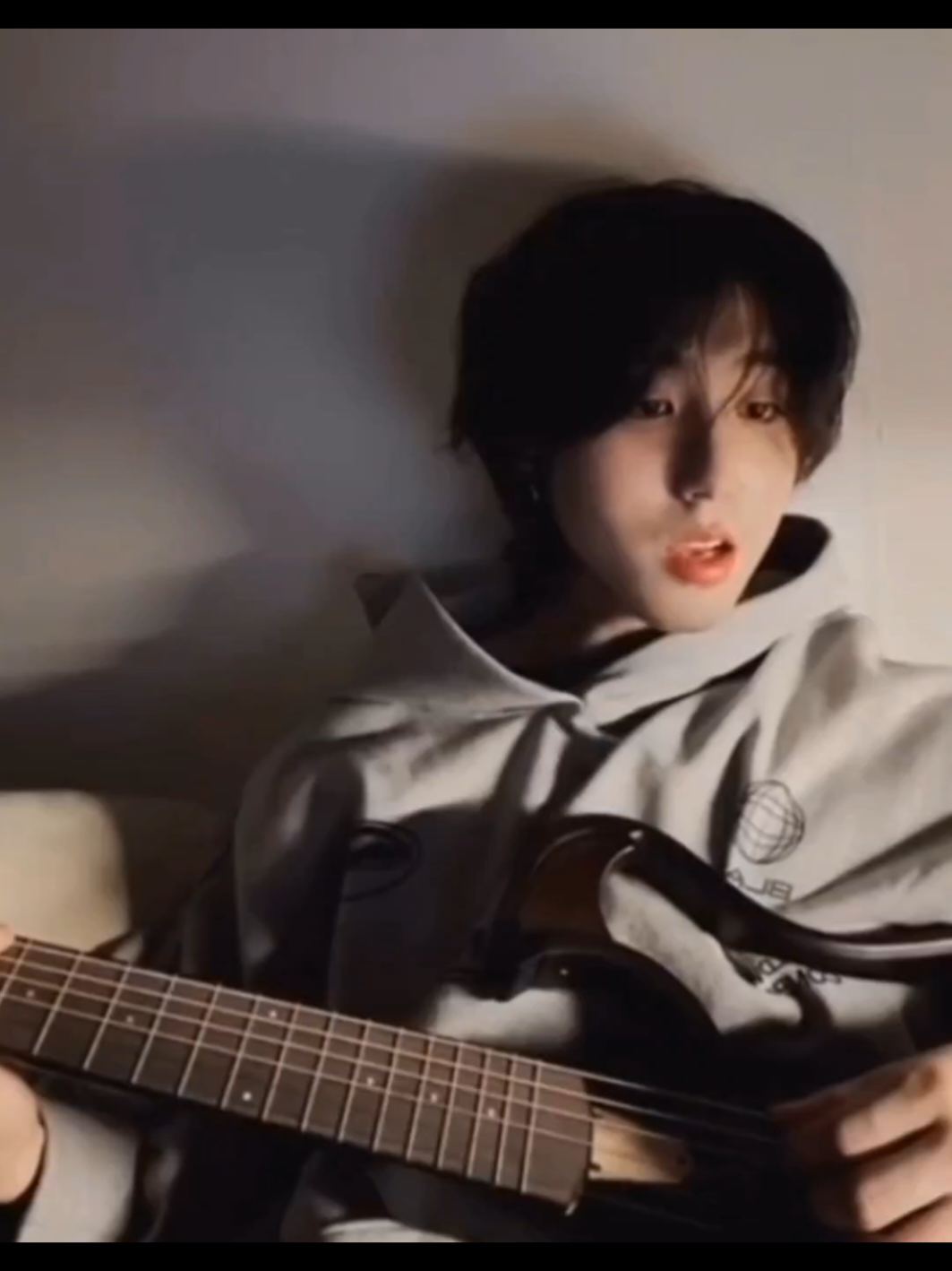 Need a Han Jisung in my life. Someone to sing me goodnight songs before I go to sleep. #han #hanjisung #hanjisungedit #jisungcovers #straykids #skz #straykidsdomination #스트레이키즈 @Stray Kids 