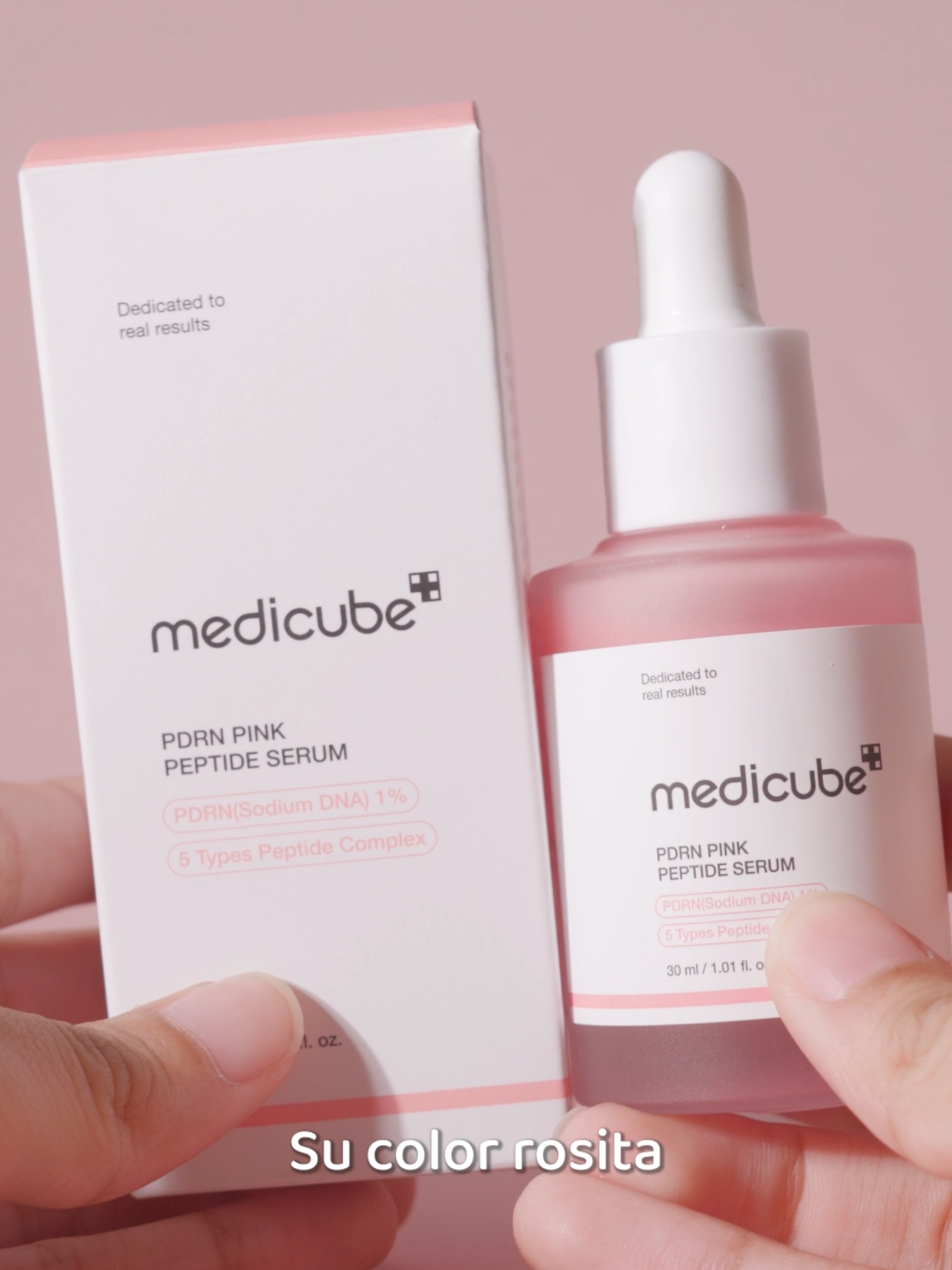 El ✨PDRN Pink Peptide Serum de Medicube✨ es un serum multifunción que combate signos de edad y manchas, está reforzado con péptidos Y Niacinamide que promueven una piel más clara y firme. El PDRN 🧬 es uno de los ingredientes que se hará viral en este año 2025, cada vez son más productos que lo incluyen. El PDRN contiene fragmentos de ADN de Salmón, aporta firmeza, desinflamación, reparación y humectación a la piel, dado que es similar al ADN humano 😯. #Skincare #Managua #Kbeauty #rutina #PDRN #Medicube #serum