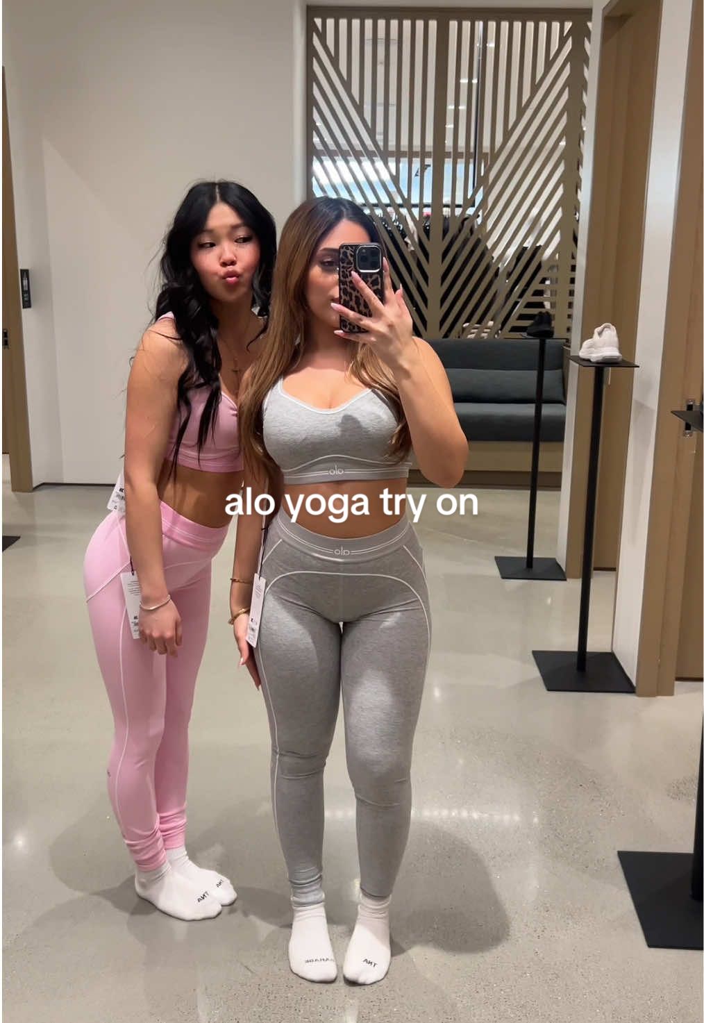 first time trying anything from @Alo Yoga and wowww #aloyoga #tryonhaul 