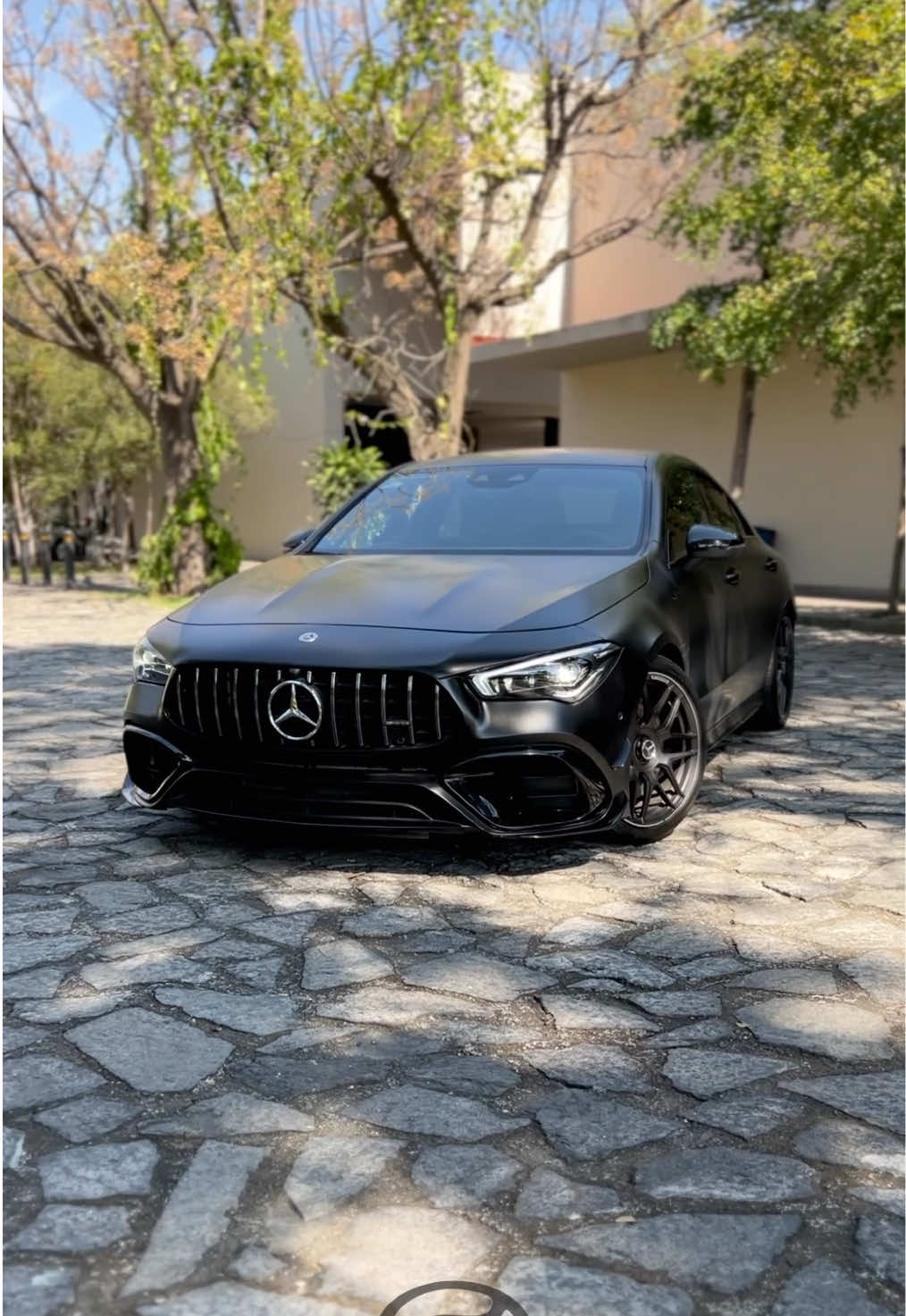 CLA 45 S AMG 2023 ✈️🔥 Ficha Técnica : Motor: turbo de 2.0 litros Potencia: 421hp Torque: 370 Nm Tracción: Integral 4MATIC+ Transmisión : Automática, 8 velocidades Aceleración 0-100 km/hr: 4.0s + Velocidad máxima 270km/h Rendimiento de combustible: 8,7 L/100 km Kilómetros: 6,114 Factura original endosada 📄 No tiene choques ni piezas repintadas Sin quema cocos Llantas de agencia 🛞 Sin repro Un solo dueño 👤 Precio Total $1,366,000.00 MXN 💵 Llámame que no te lo ganen! 33 1804 2720 Fernando Sánchez #mercedes #amg #amgperformance #mercedes_benz #mercedesclub #cla45 #mercedesphotography #mercedesbenzamg #cla45amg #seminuevos #venta #fyp 