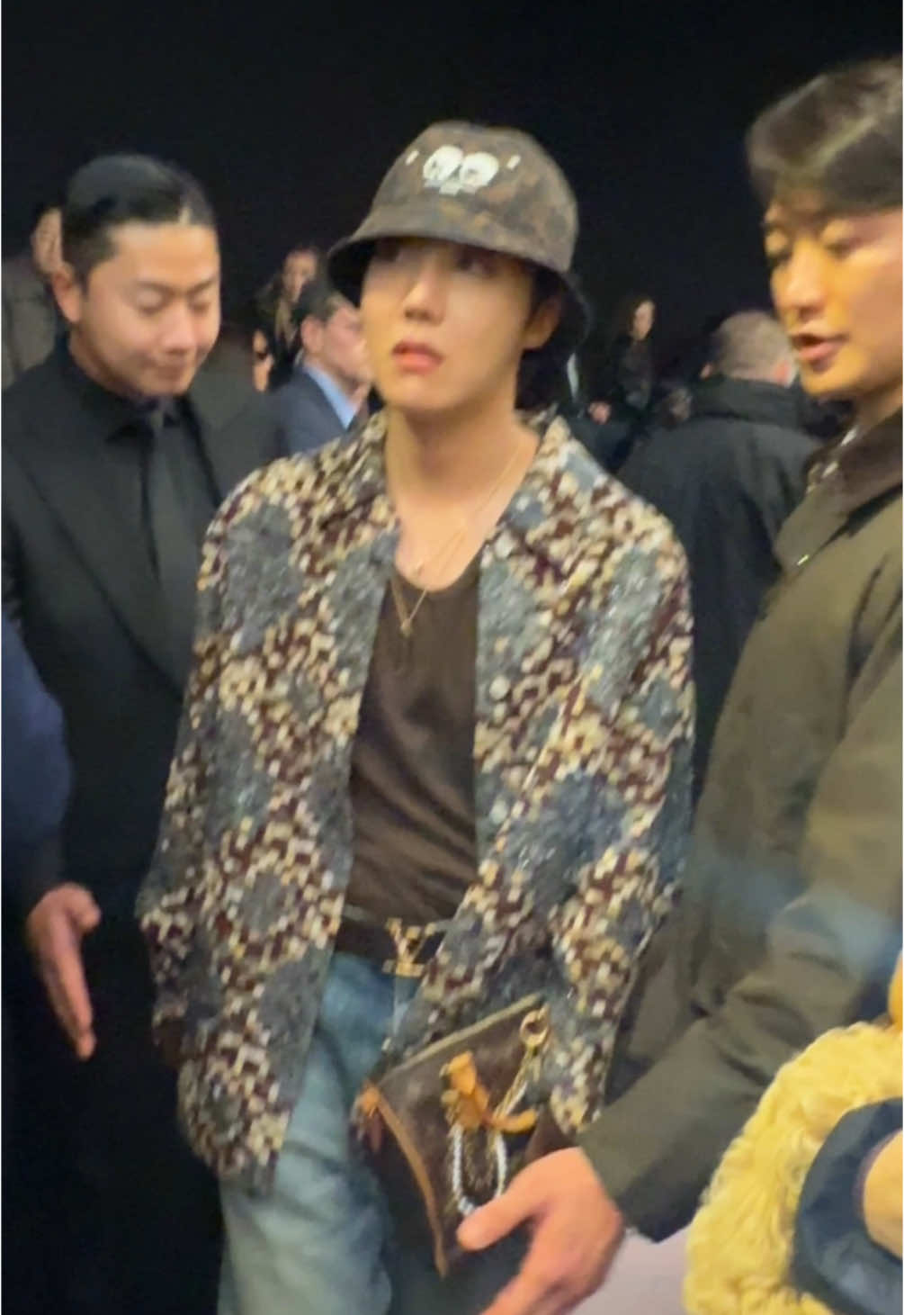 #jhope #bts #louisvuitton #lvmen #TikTokFashion #travisscott 