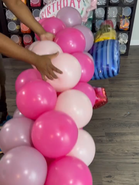 #creatorsearchinsights Balloon Tutorial  Indoor balloon column