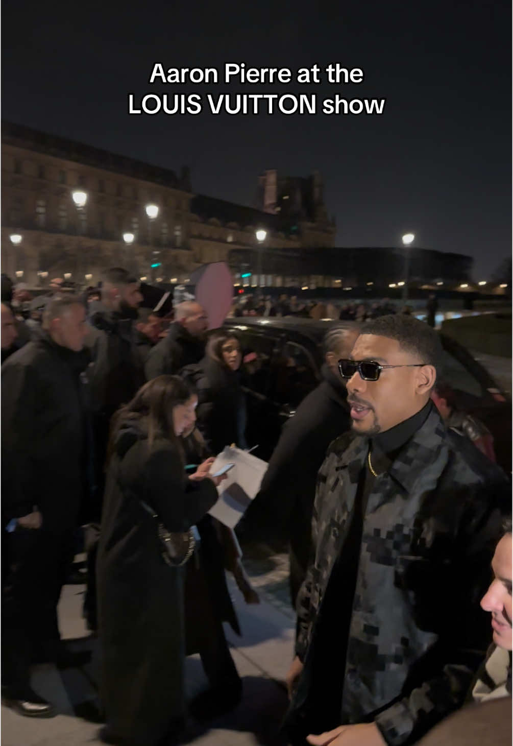 Aaron Pierre arrived at the Louis Vuitton show in Paris📍 #aaronpierre #mufasa #fashionweek #pfw #lv 