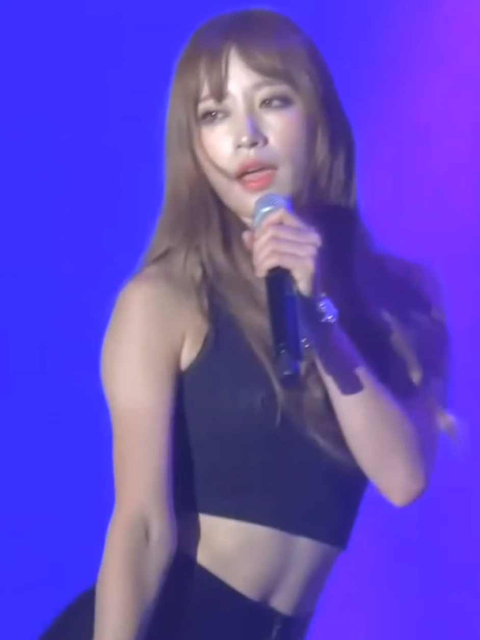 Hani Fancam 🖤 #ggstan #kpopidol #kpopstage #stage #Kpop #아이돌 #직캠 #우상 #케이팝 #kpopfyp #fancam🍎✨ #fancamskpop #korean #koreangirl #Kpopfancam #Fancamkpop #Idol #Kidol #Stage #Kpopstage #Stageoutfit #Asianbeauty #Koreanbeauty #음악 #kpopfyp #fyp #Asian #Korean #kpopper #girlgroup #gg #틱톡 #댄스 #코미디 #음악 #패션 #exid #haniexid #exidhani 