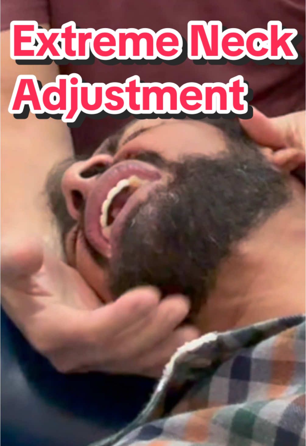 Homeless Man gets Extreme Neck Crack #NeckPain #Homelessness #Homeless #Chiropractic #neckpainrelief #massage #triggerpointtherapy #neckcrack #fyp 
