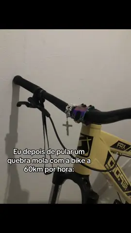 To voando alto😂🤣#graudebike #giosfrx #giosbr 
