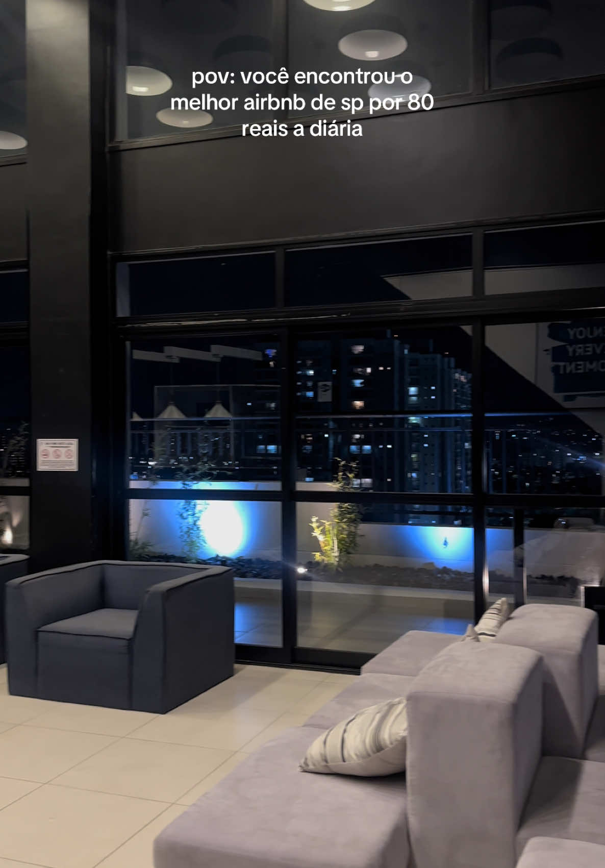 esse rooftop é simplesmente perfeito! #fouryou #sp #airbnbsp 