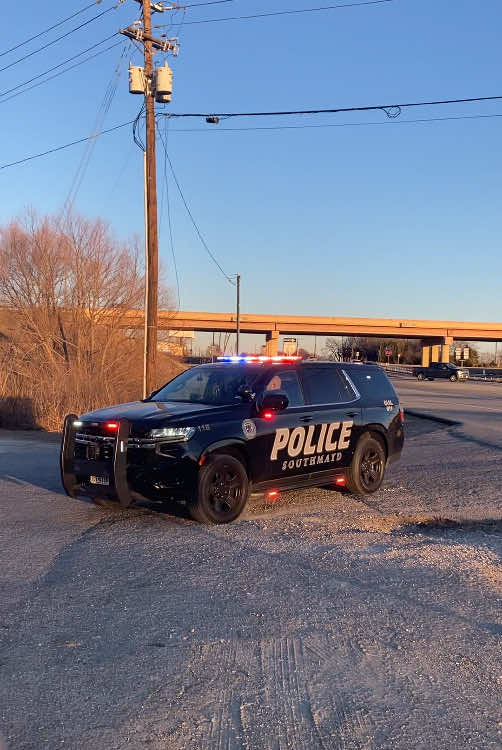 Southmayd PD stopping a vehicle into Valero at HWY 56/HWY 289 #southmaydpolicedepartment  #policeinterceptor  #policecar  #texasbackstheblue  #backtheblue💙  1-21-25