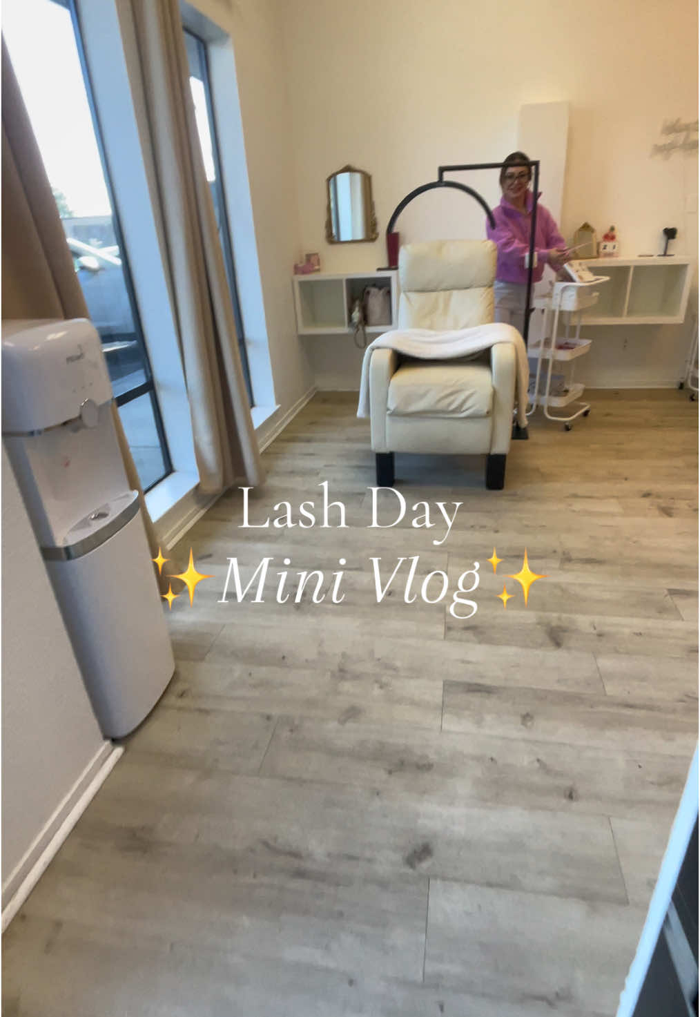 Decided to go with brown lashes this time! I love her new studio and my new set! @Haussofbeaute 🫶🏻✨💕  #lashes #lashtech #lashextensions #brownlashes #parati 