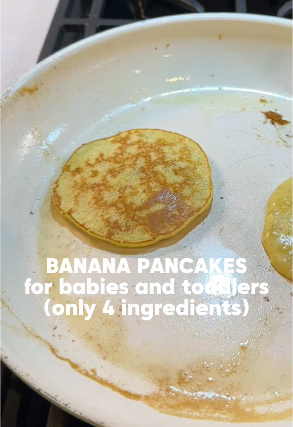 Recipe:  - 1 ripe banana - 1 egg - 3 tbsp flour (i used GF flour) - 2 tbsp milk  A good variation is adding in a scoop of either greek yogurt or cottage cheese for some extra protein! I make them this way alot too!!  Mash the banana into a bowl and then add the egg, flour and milk. Melt some butter in a skillet and cook the pancakes on medium heat until golden brown on each side. Makes 5-8 mini pancakes. Enjoy! #babytok #fyp #recipesoftiktok #blwideas #blw #babyrecipes #toddlermeals #toddlermealideas #toddlerbreakfast 