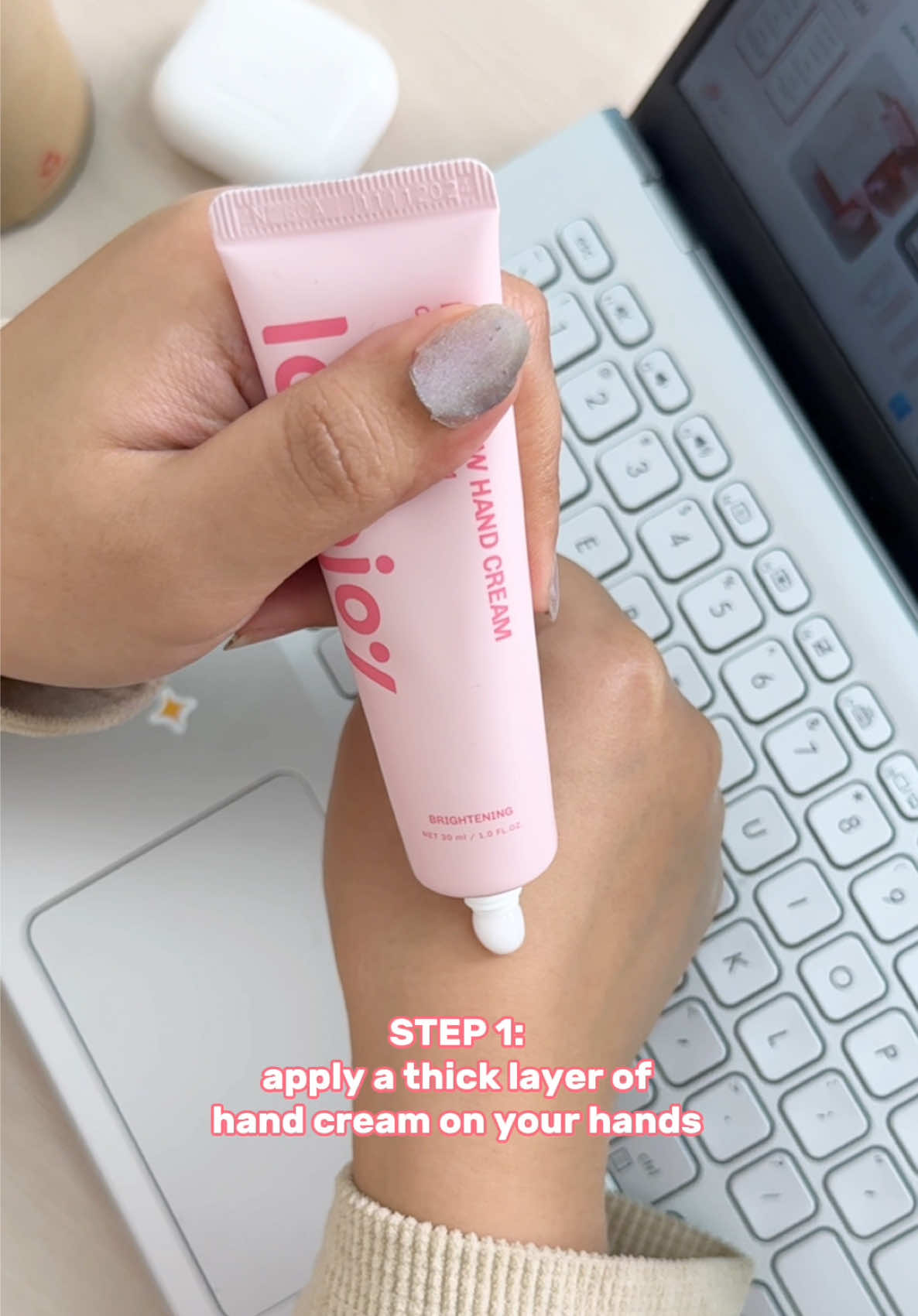 your hands called! they need a break. ☎️⏳ #lavojoyph #letitglow #handcream #handcare #handmassage #tiktokph #viral #trending #fyp 