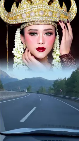 #UniYully 