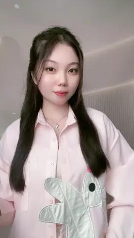 Join live aku yukk,, banyak barang baru setiap hari nya 🥰🥰🔥 #fyp #kemeja #korean 