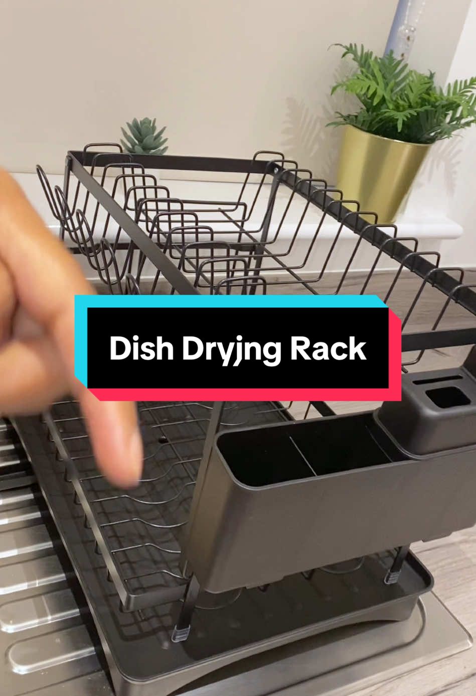 A must have for all homes 💯  #dishdryingrack #dishdryer #dishorganizer #tiktokfinds #tiktokmademebuyit #dishes 