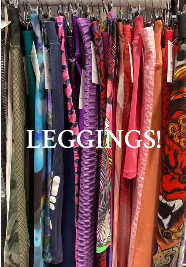 LEGGINGS I PRAG AARHUS✨ Helt ny vare kategori i Aarhus butikken📍 #secondhand #aarhus #PRAG #fyp #fashion #vintageshop #y2k #vintageaarhus 