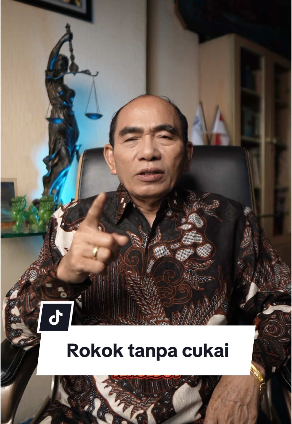 Apakah ada yang membeli rokok tanpa cukai? #lawyer #advocate #advokat #belajarhukum 