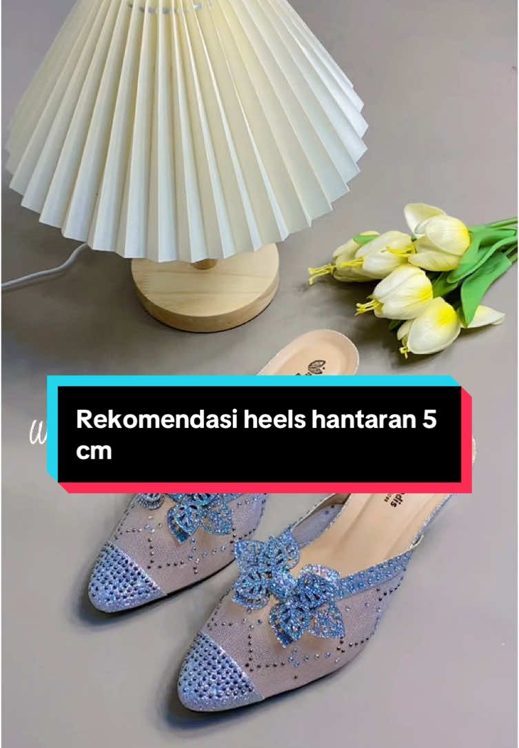 Heels hantaran 5 cm#sandalheels #heels #heelspesta #heelswisuda #yearandsale #viraltiktok #fypp #cuantanpabatas #heelsmewah #viral #cuantanpabatas #heelsmewah #viral 