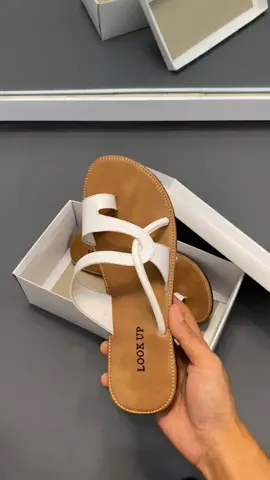 Yang mau langsung Check Out ya, keburu kehabisan🔥‼️ #sandalwanita #lookup #sandalteplek #sandalantislip 