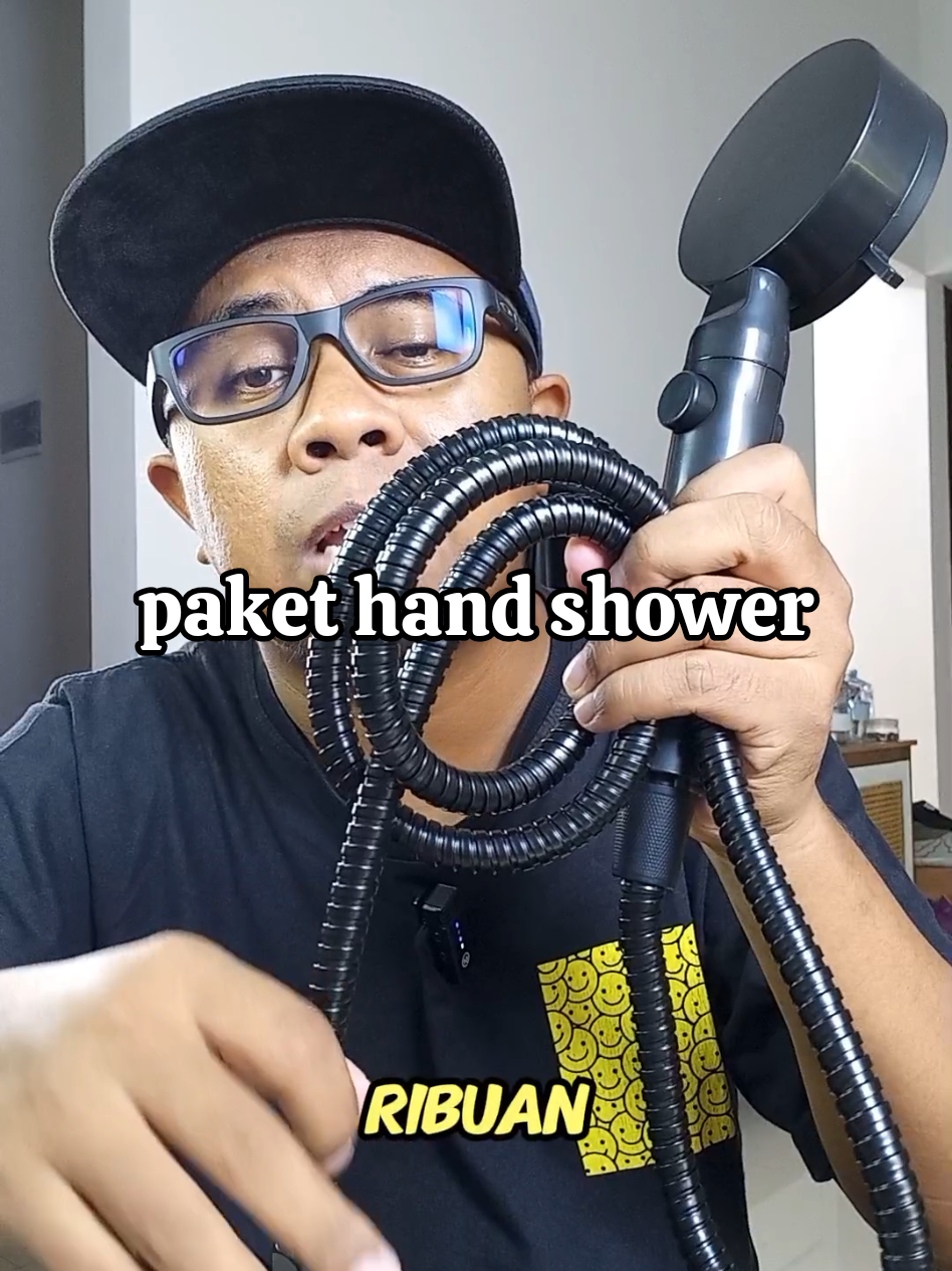 Paket hand shower tinggal pasang terdiri kepala hand shower, selang, kran, scrup dan fishernya. #handshower #pakethandshower #handshowermurah #handshowermandi #showermandi 