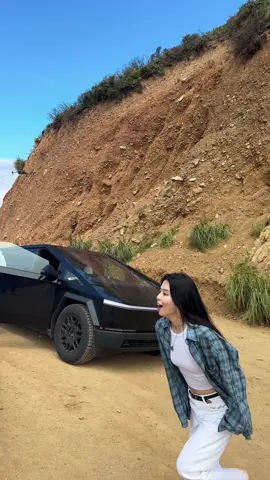 Black Cybertruck+Bic Sur🇺🇸 미쳐버린 풍경.. 근데 이제 사이버트럭을 곁들인! #traveltiktok #fyp 