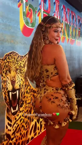 __ #paollaoliveira #bomdia | Keywords: Paolla Oliveira / grande rio / escolas de samba / carnaval / rainha de bateria 