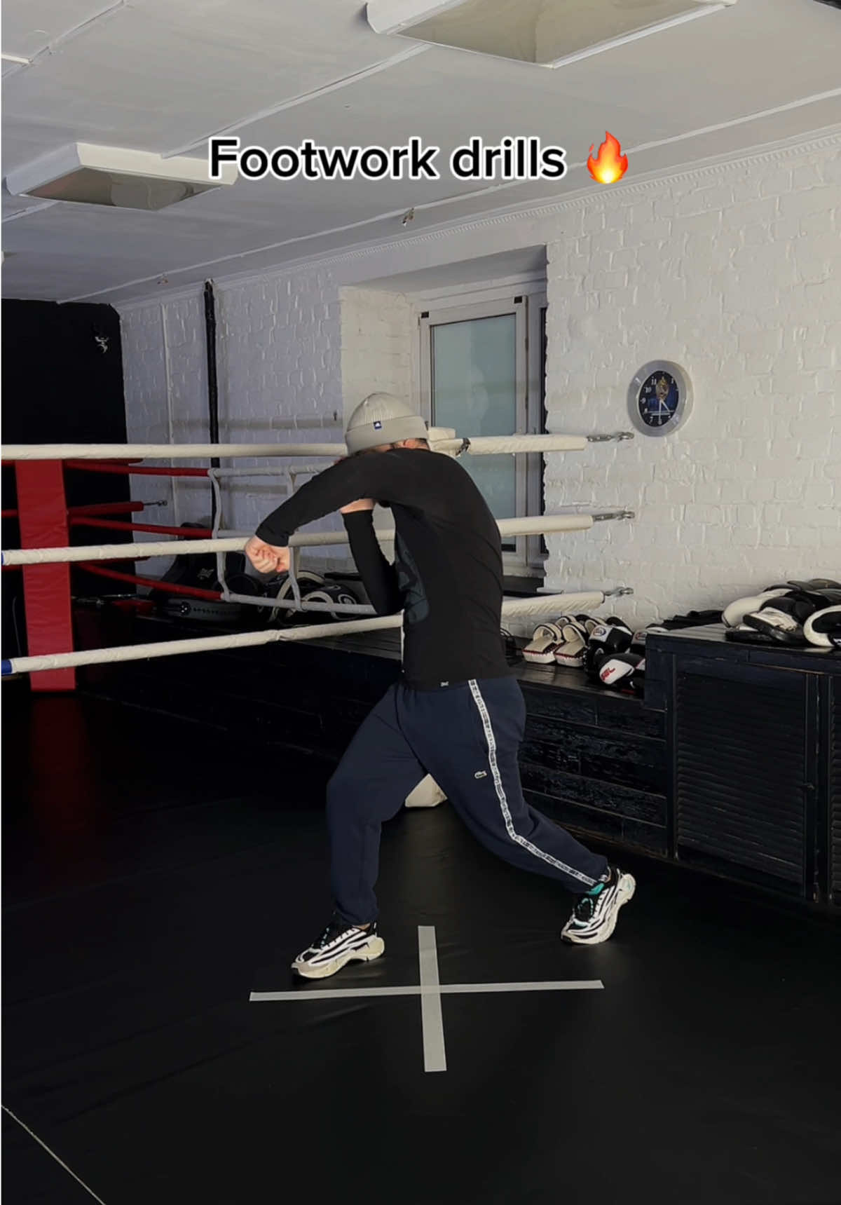 Footwork drills ✔️🥊 #boxing #boxingtraining #boxingdrills #boxingmotivation #boxingcoach #boxingtrainer #boxingfans #footwork #footworktutorial #boxingskills #footworkdrills #boxingtechnique #recommendations #fyp 