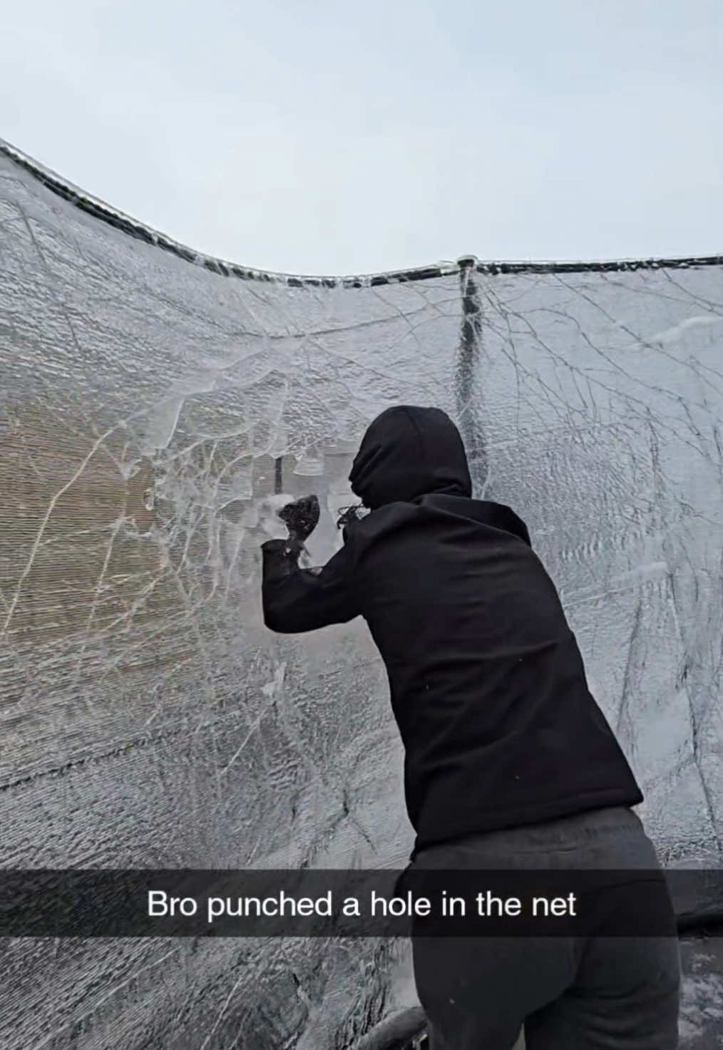 That’s how you know it’s COLD 😮 (via @Waylon) #ice #flip #trampoline 