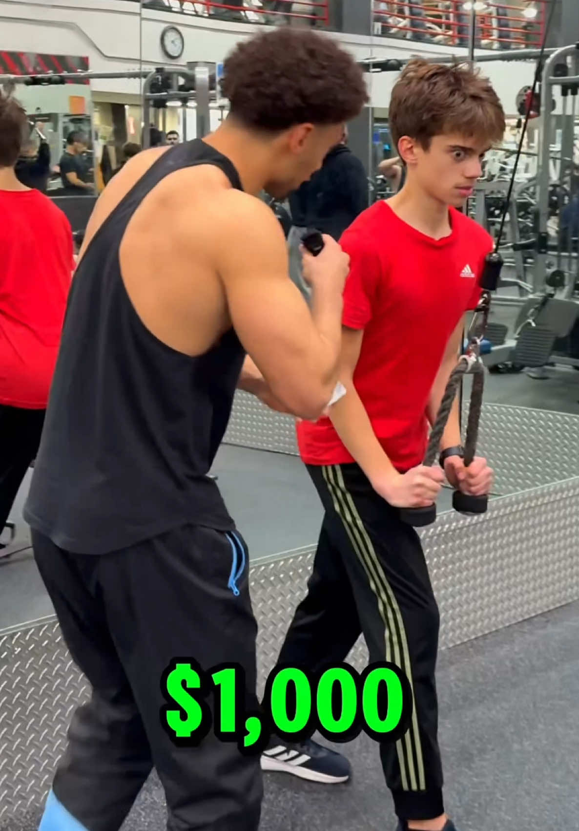 Can he do more push-ups for $1,000💪🏽⁉️ @Dr Cal - Calorie Tracker  #gym #viral #challenge #trend #fitnesschallenge #mrbeast #winmoney #win #money #pushups #funny #comedy #fail