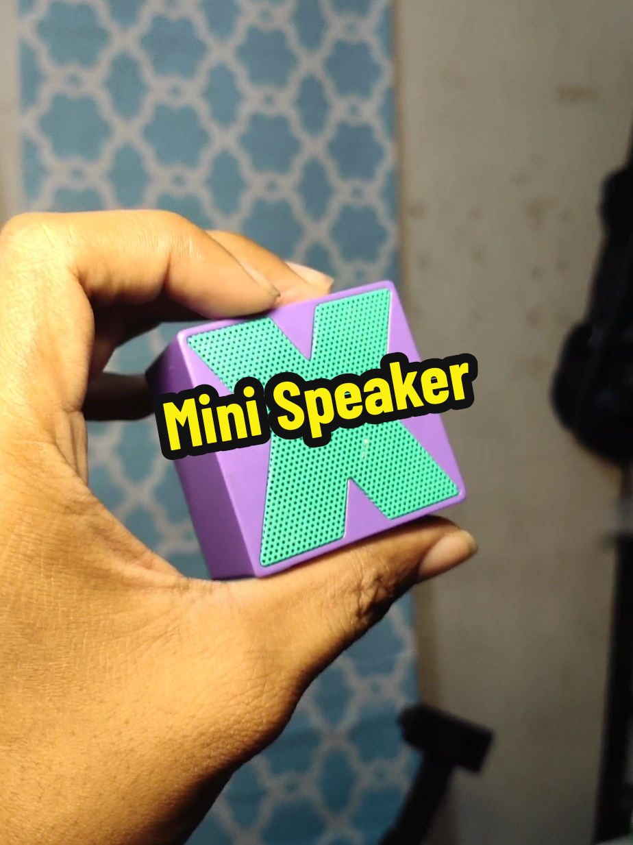 Sound bass memang paduu sangat² walaupun speaker ni kecil je.. Battery tahan lama, cas kejap je guna type C 😇 #speaker #minispeaker #speakerbluetooth 