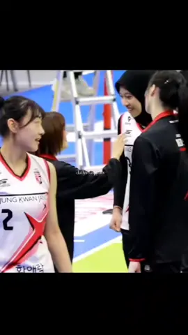 finally🫶🏻🤸‍♀️ cr: volleyball king #leeyedam #megawatihangestri #yeumhyeseon #jungkwanjang #redsparks #volleyball #koreanvolleyball #vleague #kovovleague 
