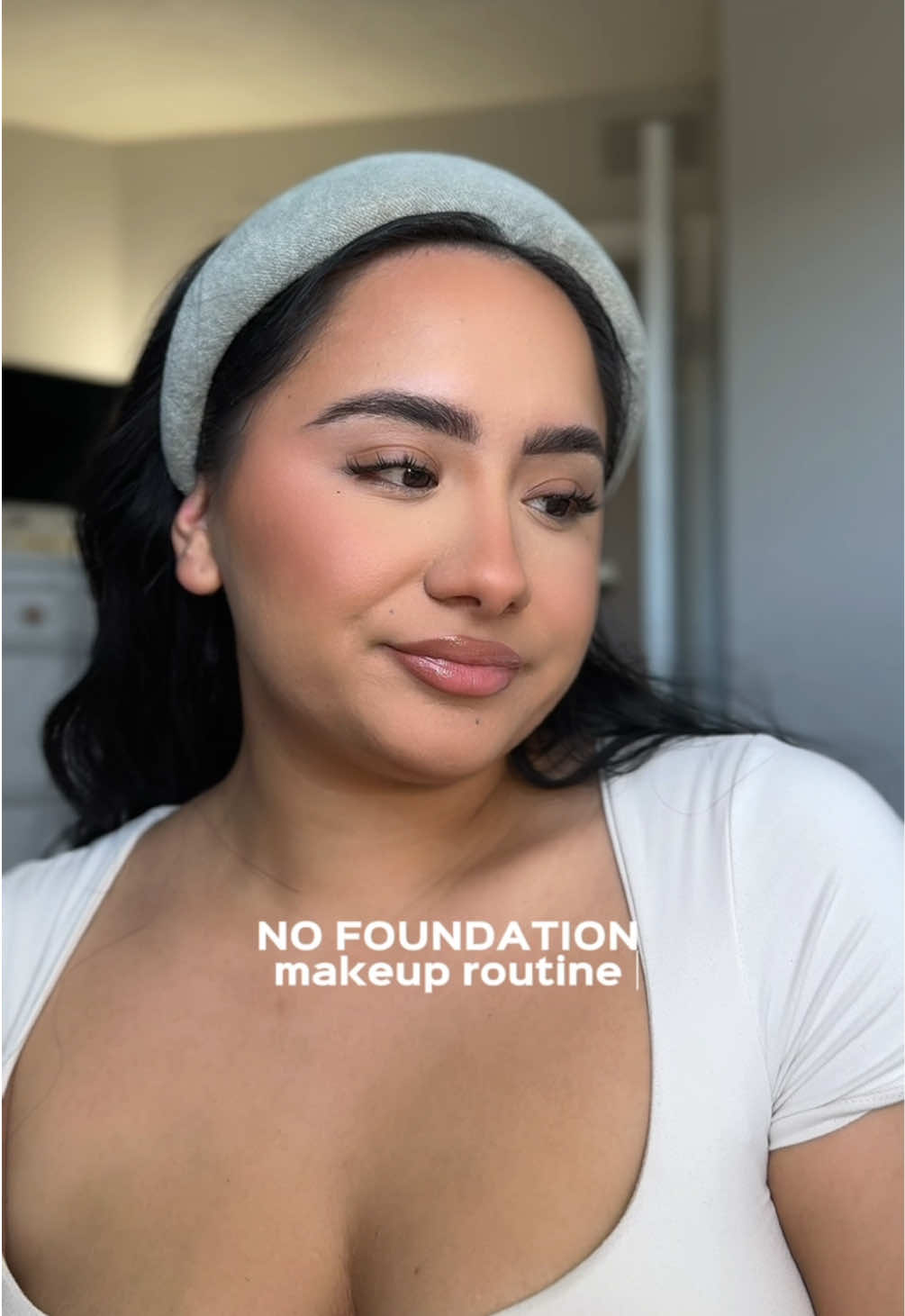 I’ve been loving wearing only concealer lately 🙂‍↔️🤸🏽‍♀️ #quickmakeup #MakeupRoutine #concealerhack #nofoundationmakeup #oilyskinmakeup #beautycontent #latinacreator @elfcosmetics @milkmakeup @Maybelline NY @Huda Beauty @pacificabeauty @Rare Beauty @Benefit Cosmetics