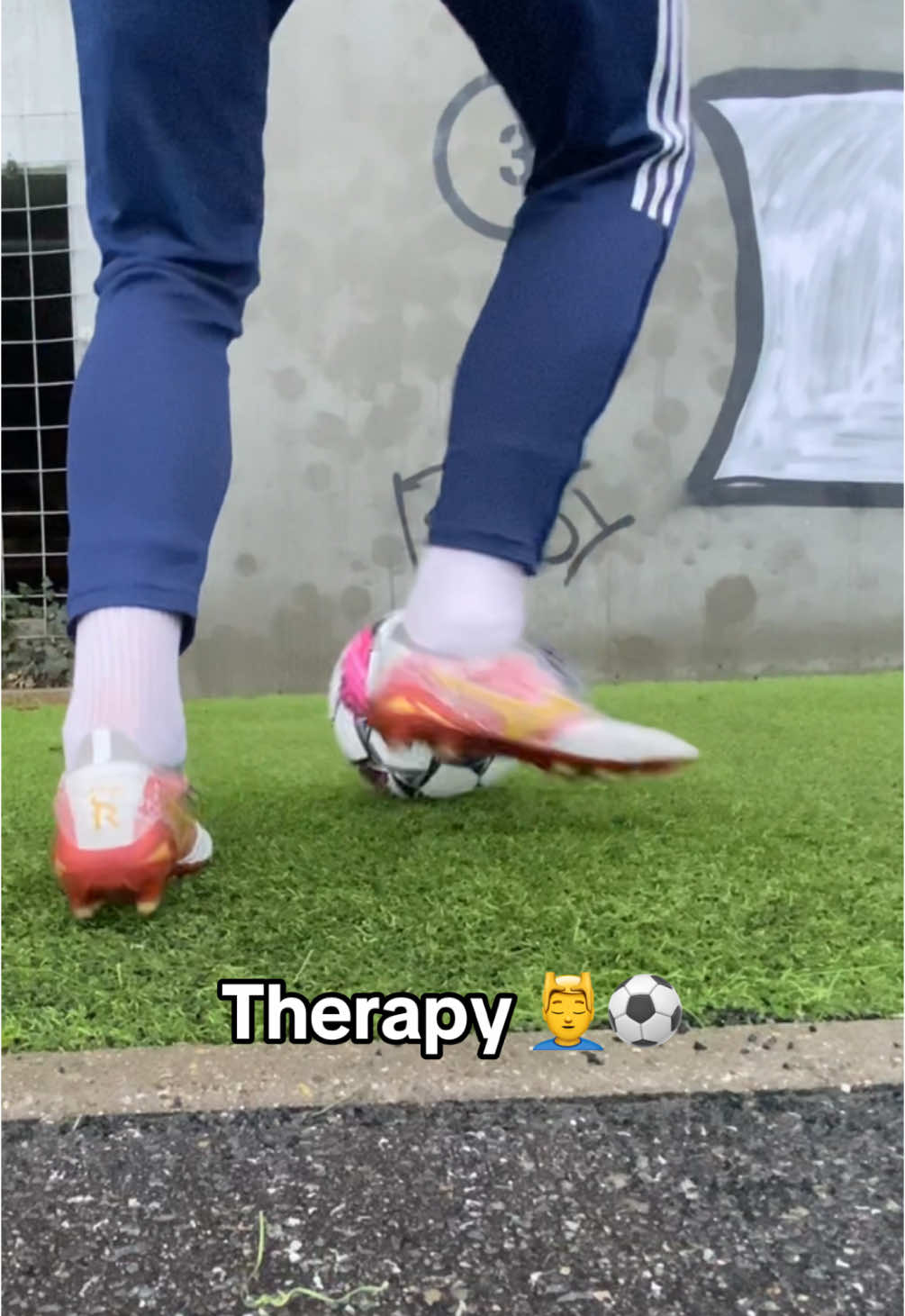 What song does this remind you of? 🤯 it sounds too familiar 👀 @Kasper Kjær Jørgensen #football #footballtiktok #futbol #futebol #Soccer #soccertiktok #goviral #trending #ballers #footy #fifa #fut #shapeofyou #edsheeran #risingballers #song #golazo #touch 