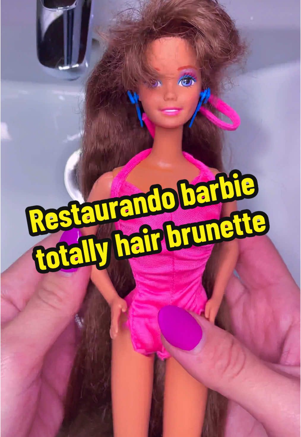 Restaurando Barbie totally hair brunette 💜✨ #barbie #dolls #mattel #coleccion #nostalgia #tutorial #fix