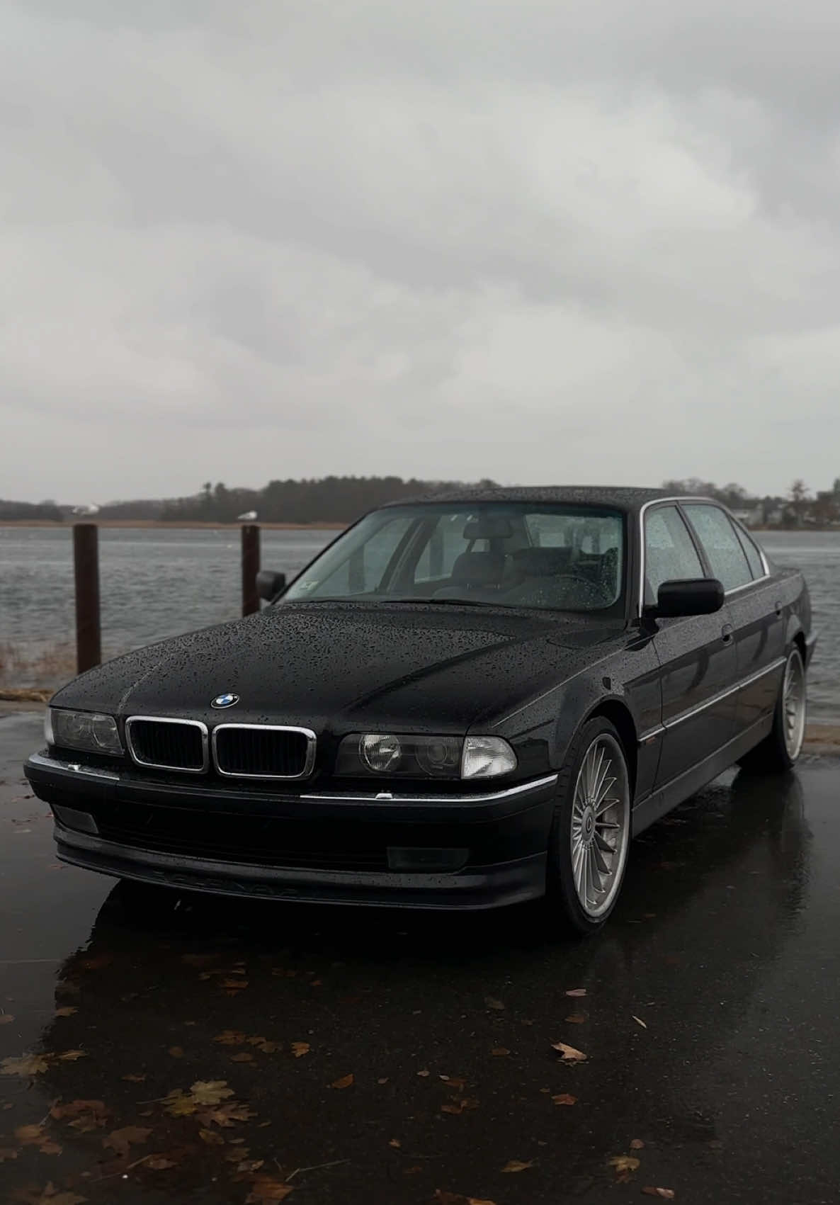 Body lines of a German boat> #bmw #e38 #carsoftiktok 