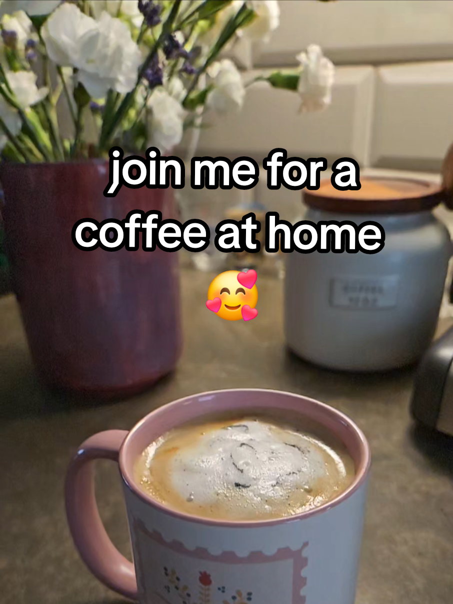 still mesmerized by the slow mo steam rising ngl 😂 #morningcoffee #coffee #rnb #ledisi #coffeetiktok #coffeetok #coffeeathome #rnbvibes 