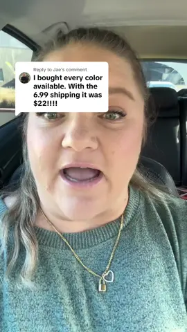 Replying to @Jae  Thank you @Jeffree Star for this epic deal! #jeffreestar #makeup #eyeshadow #makeupdeals #newyearnewaura #newyearnewfinds #deals 