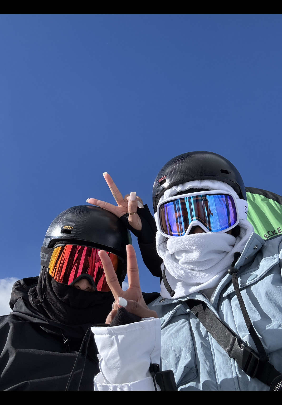 Best weekend  with my girl 🤍❄️  • • • #colorado #skitrip #breckenridge #wintertravel #girlstrip #travel #transition 