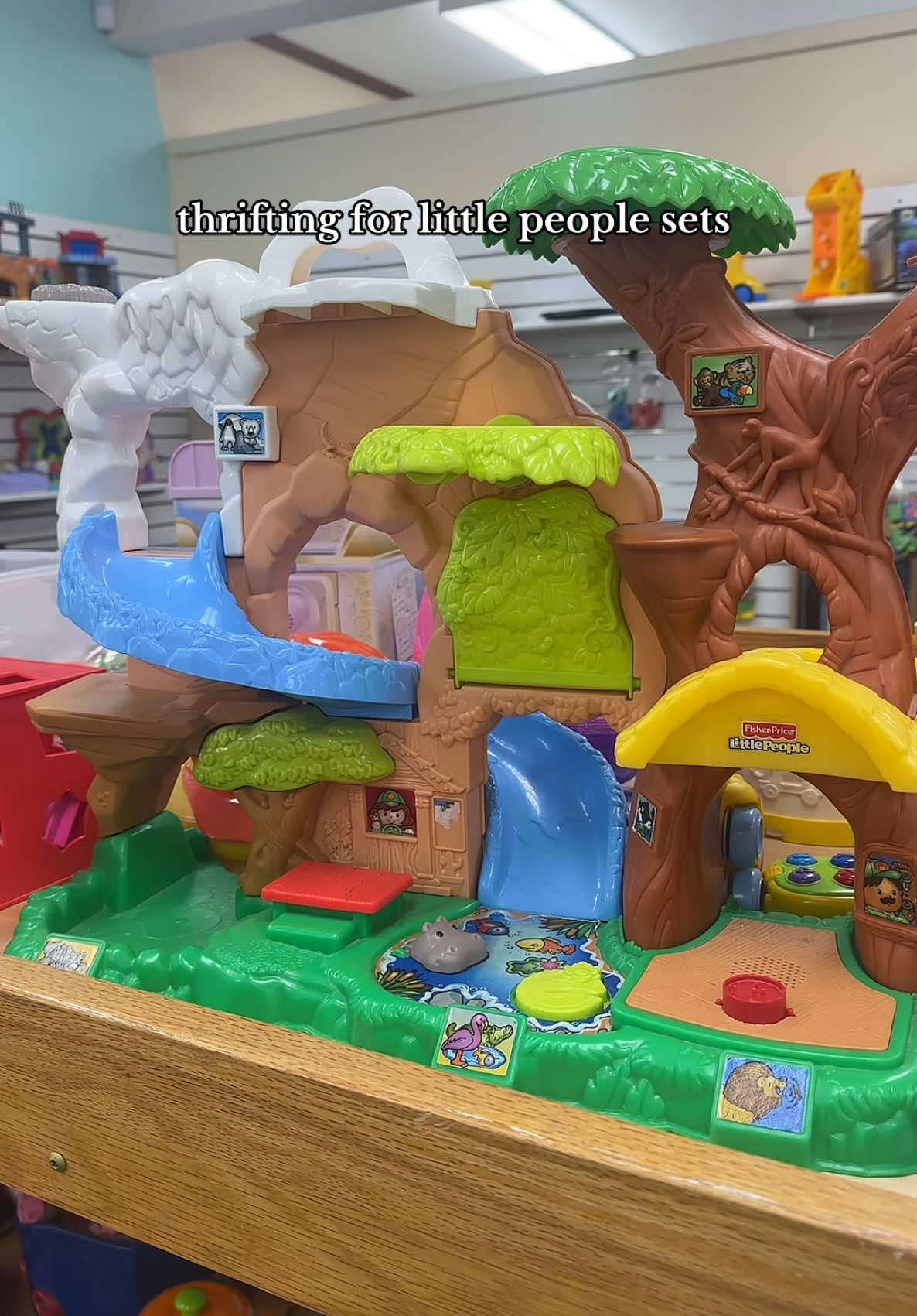 little people thrifts! #thrifting #thrift #thrifted #thrifttok #fisherprice #fisherpricelittlepeople #littlepeople #toddlertoys 