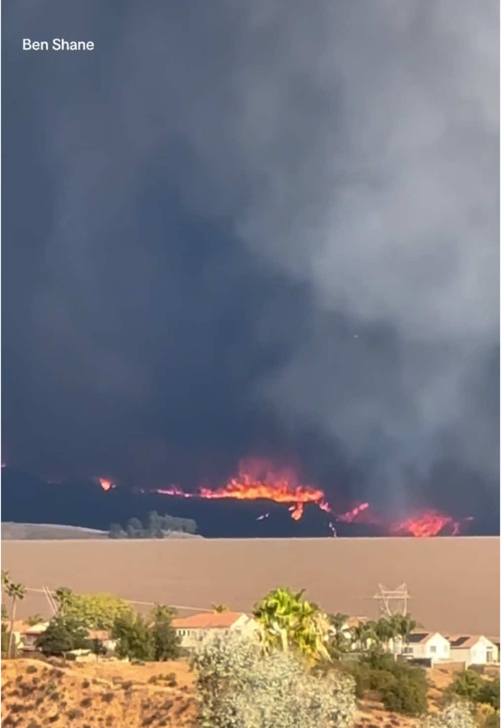 @Austin Westfall reports Crews are battling a fast-moving, wind-driven wildfire burning near Castaic Lake that has prompted evacuations on Wednesday. The Hughes Fire broke out around 11 a.m. in the area of Lake Hughes Road near the 5 Freeway and Castic Lake, according to Cal Fire. It is estimated at 500 acres as of 11:45 a.m. The Los Angeles County Fire Department and Angeles National Forest fire crews are battling the blaze, which is burning in heavy fuels, creating the potential for 