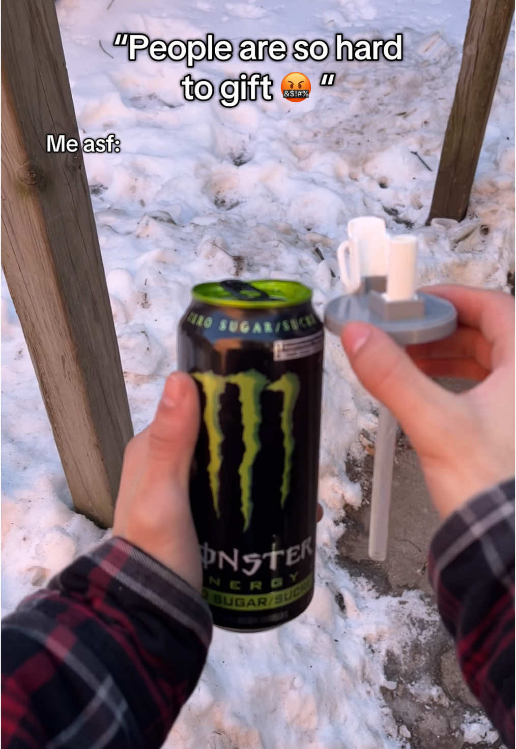 I NEED IT 😩🥤It feels so weird without it #dailylife #sippycup #sippycups #soda #lifetips #LifeHack #energydrink #drink SnapLid is a Soda can lid and is the best for transform any can into a sippy cup 🥤✨