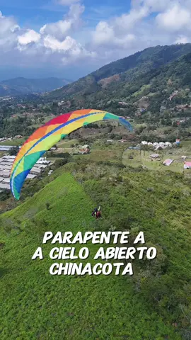 Panitas, ya se puede volar parapente en Norte de Santander, a tan solo una hora de Cúcuta 🪂  @Parapente Chinácota  #cucuta #viral_video #chinacota #deportesextremos #parapente #turismo #nortedesantander #quehaypahacer #planes #planescucuta #senderismo #montañas 