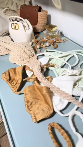 Eu sou a louca dos achados, e eu encontrei essa marca de biquínis totalmente chic e fora do óbvio! ☀️👙🌊 #fyp #fouryou #fouryoupage #pravoce #lago #beachwear #beachwearfashion #TikTokFashion 