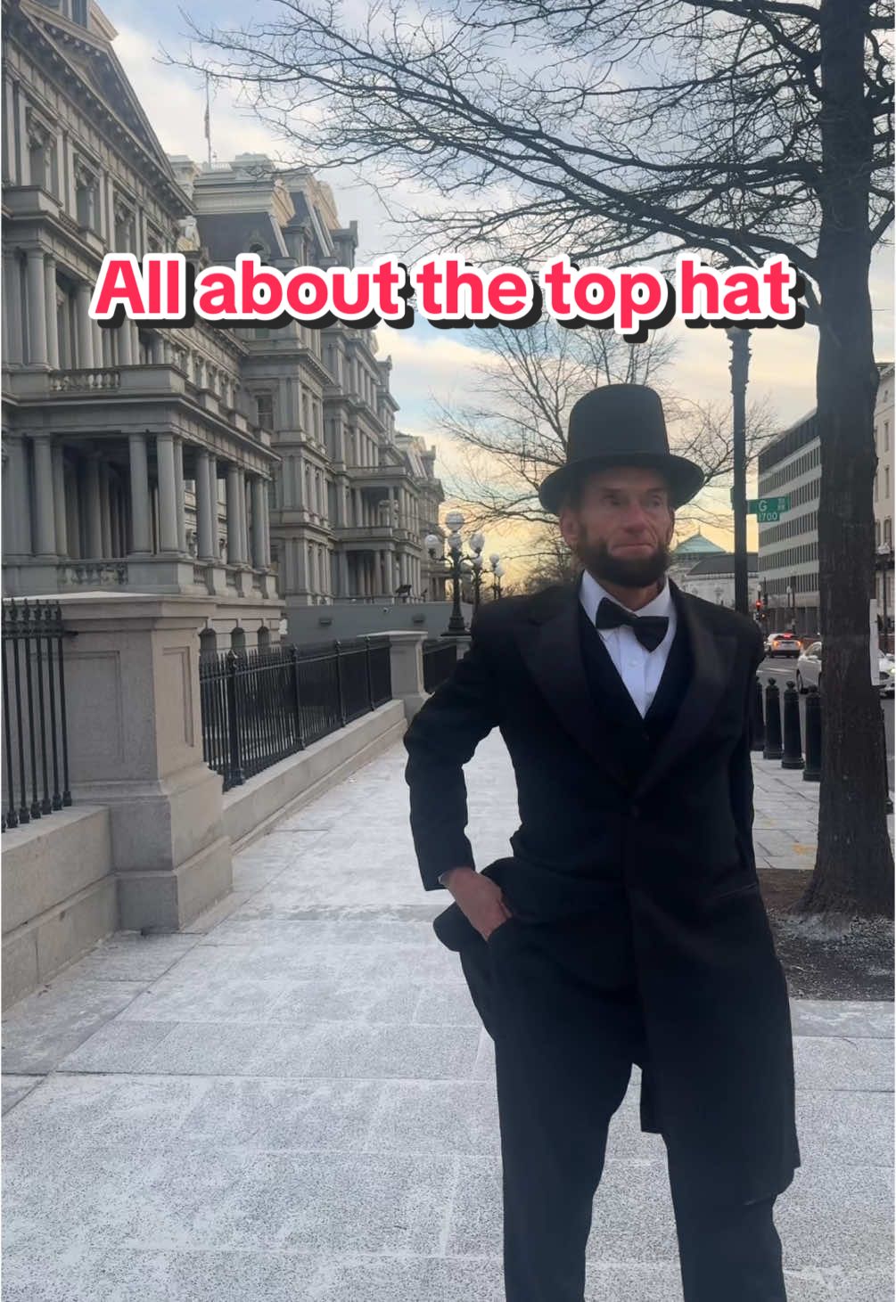 Abe is alive & well, friends. #tophat #abrahamlincoln #doppelgänger #washingtondc #lookalike 