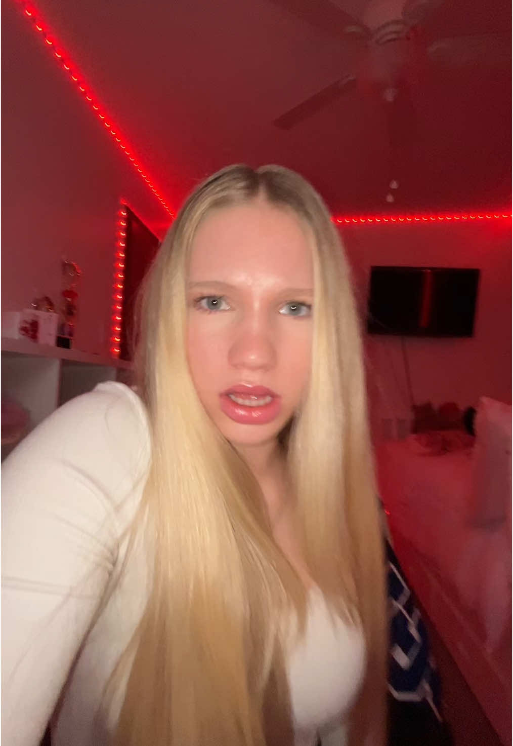 Braylynn and Bella told me to posttt #fyp #fypp #foryou #foryoupage #tiktok #tt #trend #trends #trending #somg #sound #viral #blowthisup #girl #blonde #lipsync #lipsyncing