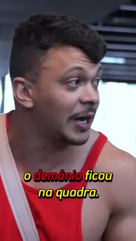 possuído na escola... #juliococielo #superxandao