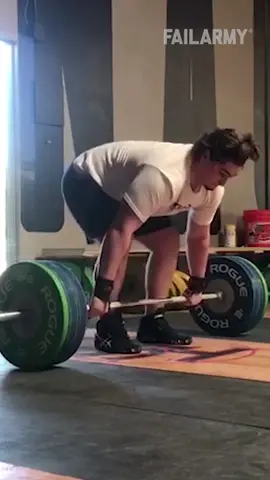 he needs to work on his fail form #fails #fitness #funnyvideos