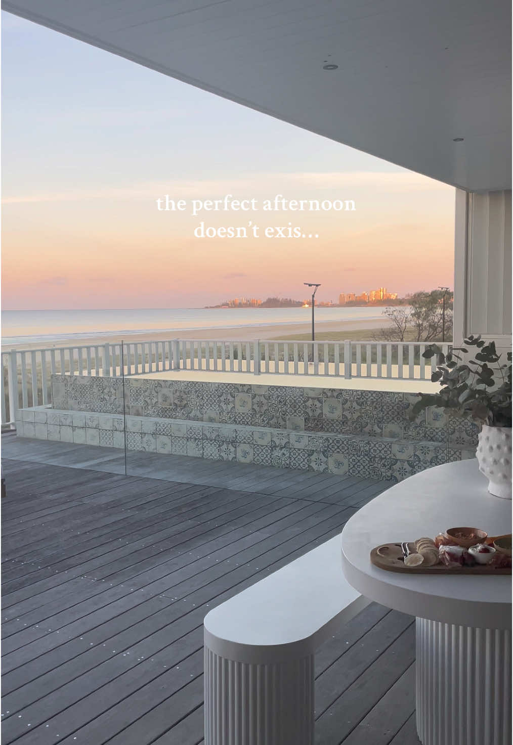 Every afternoon should include a sunset and a cheese board  #luxuryhomes #luxurylife #sunset #cheeseboard 