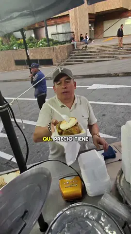 Repartiendo albóndigas  en la calle. #parati #foryou #videoviral 